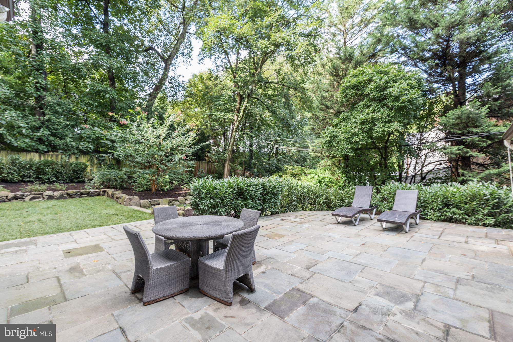 SPRING VALLEY - Residential