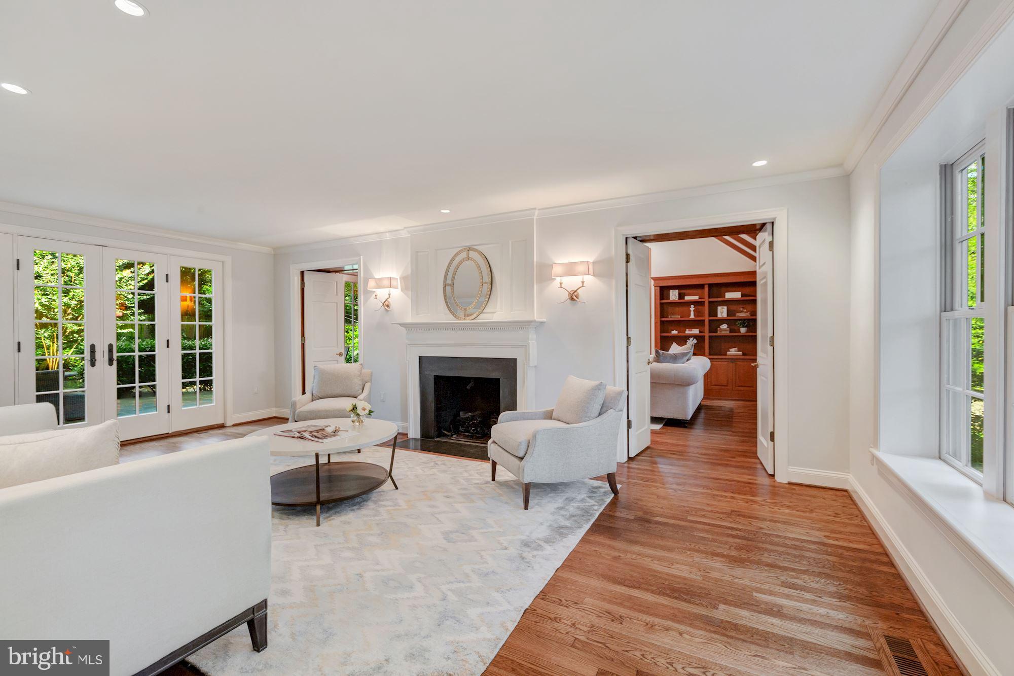 SPRING VALLEY - Residential