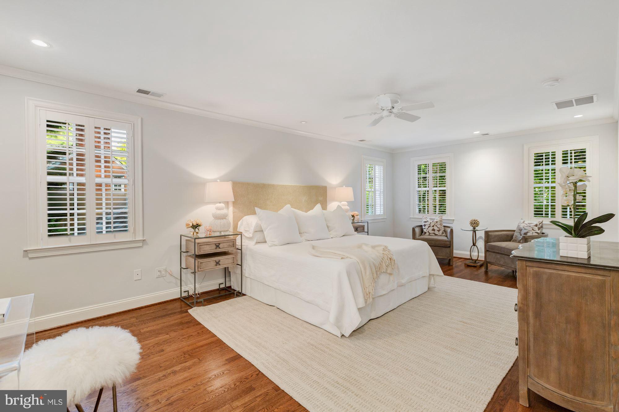 SPRING VALLEY - Residential