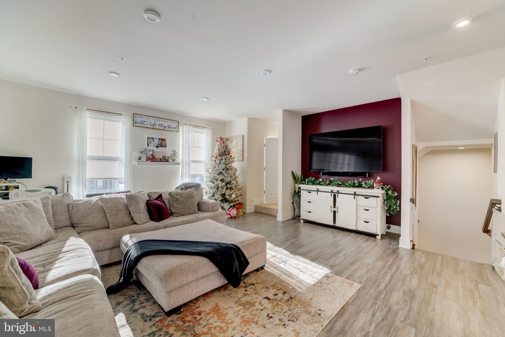 WADE'S GRANT - Residential