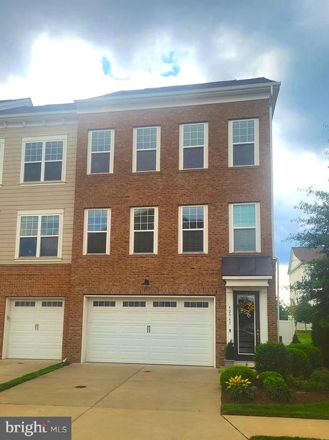 Photo of 42947 Running Creek Square, LEESBURG, VA 20175 (MLS # VALO2133670)