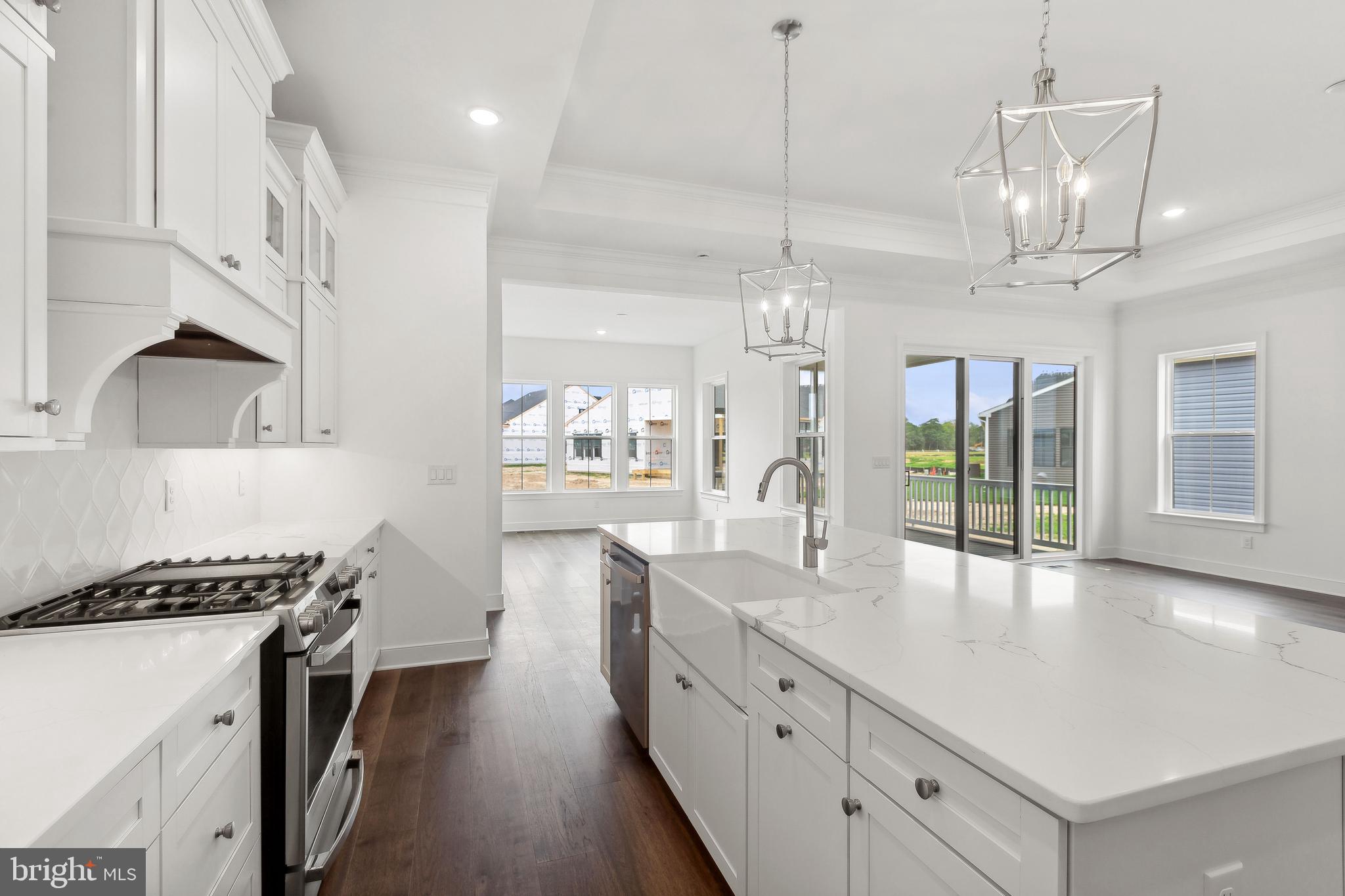 FOUR SEASONS AT EASTON - Residential