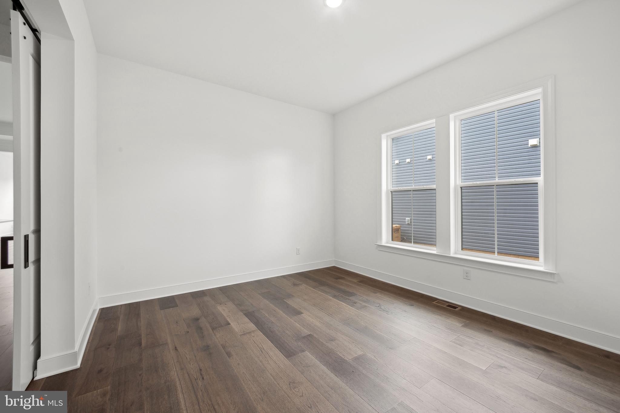 FOUR SEASONS AT EASTON - Residential