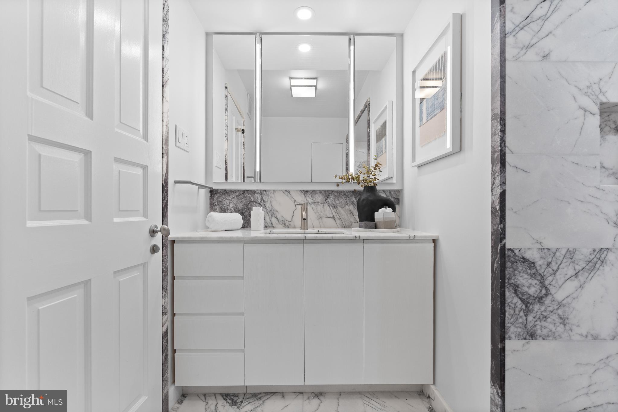 RITTENHOUSE SQUARE - Residential Lease