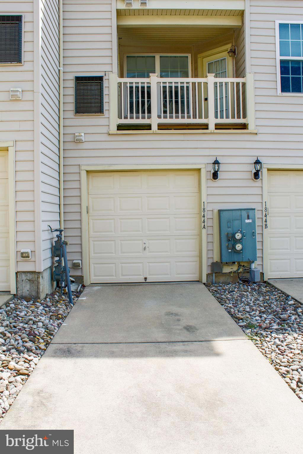 DEARBOUGHT - Residential