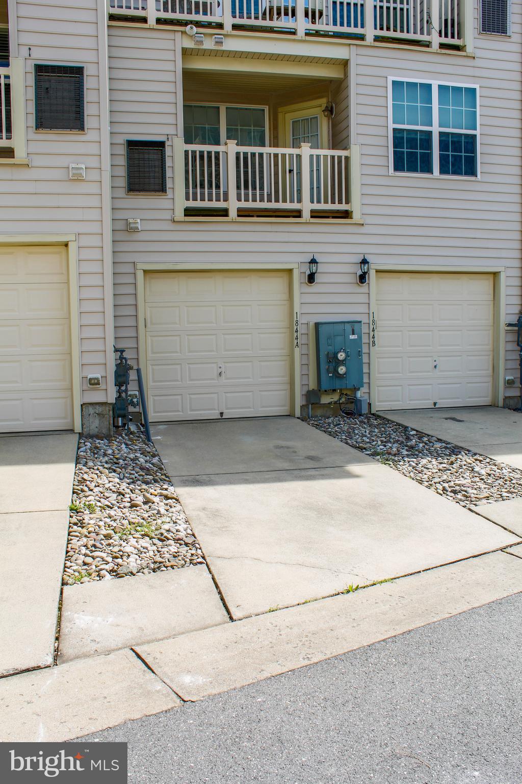 DEARBOUGHT - Residential