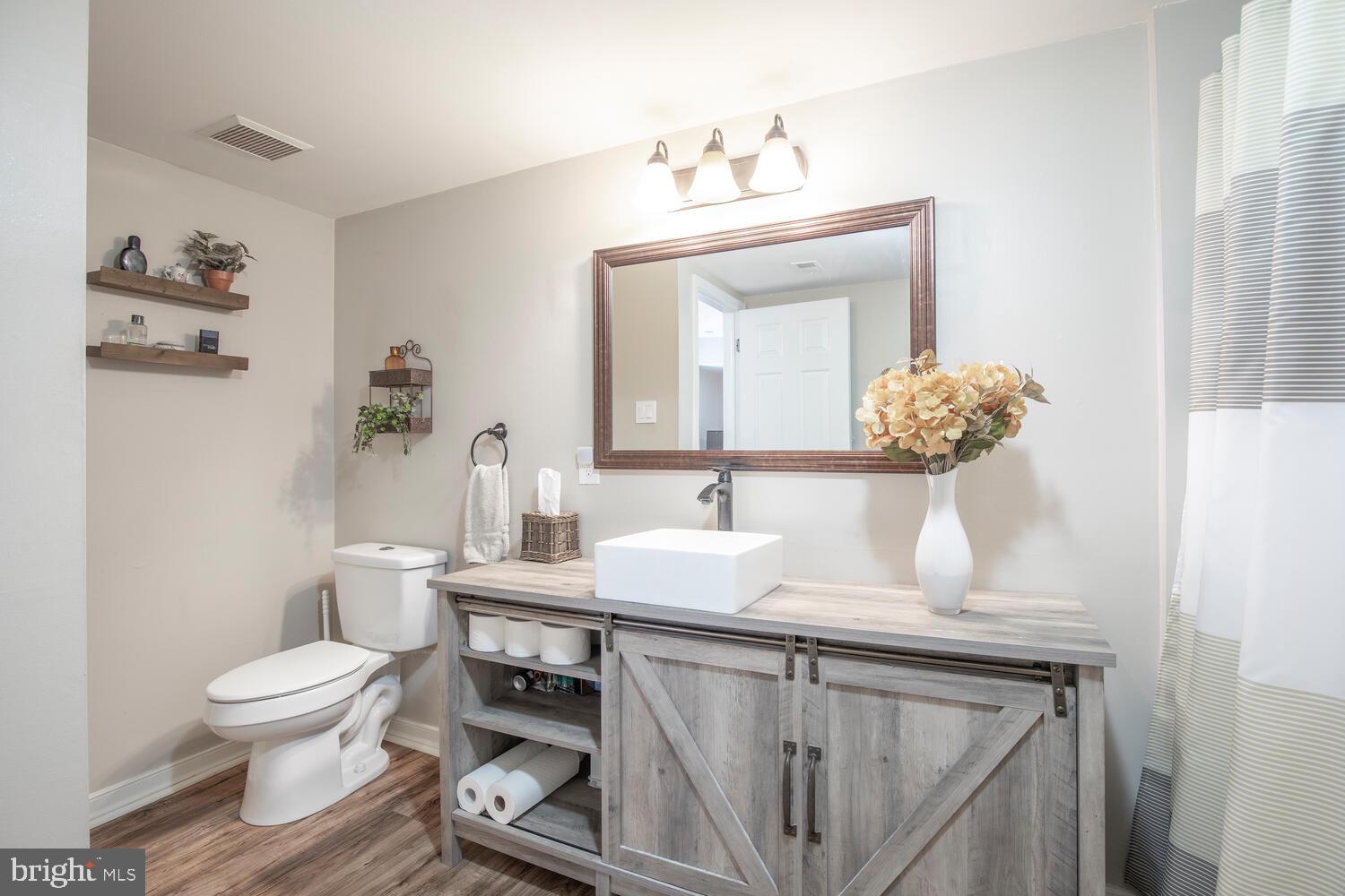 HAMPTON GREENS - Residential