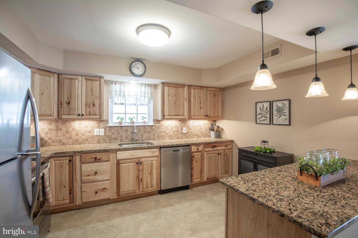 HAMPTON GREENS - Residential