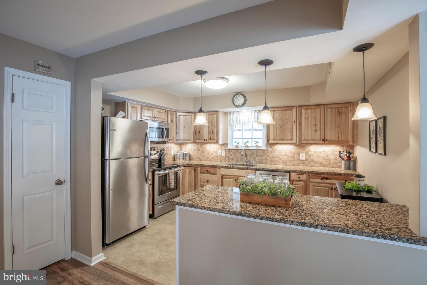 HAMPTON GREENS - Residential