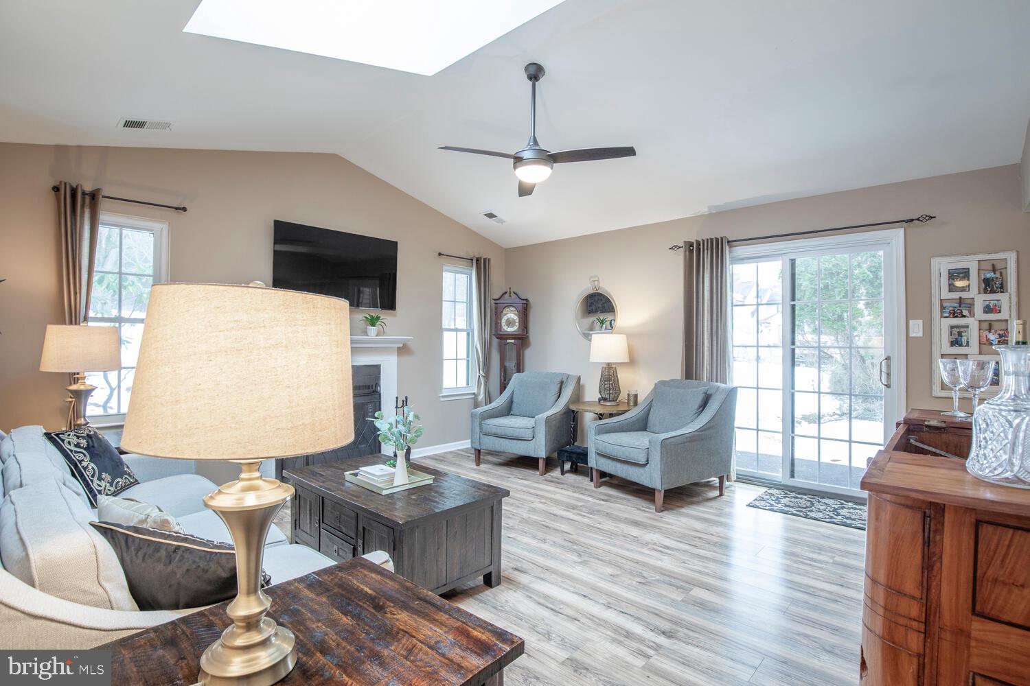 HAMPTON GREENS - Residential