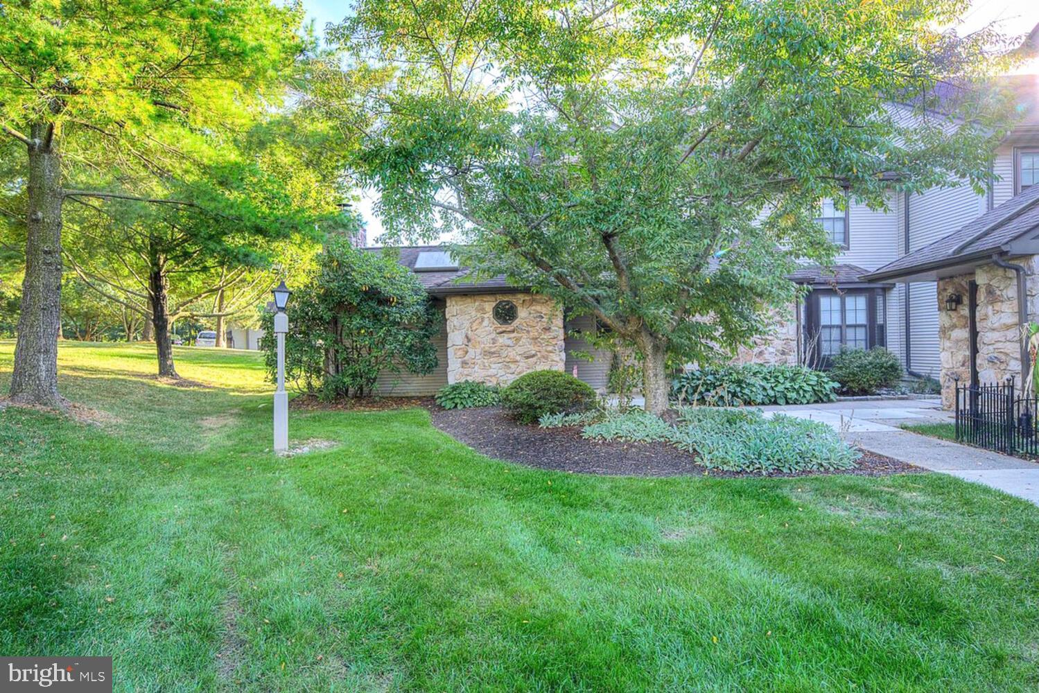 HAMPTON GREENS - Residential