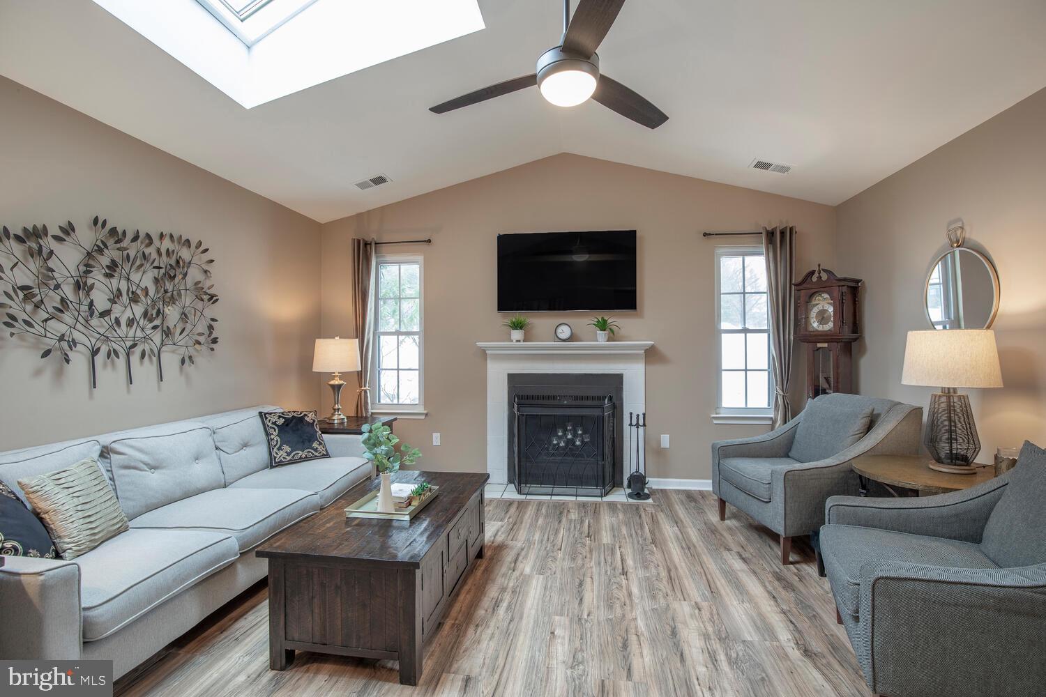 HAMPTON GREENS - Residential