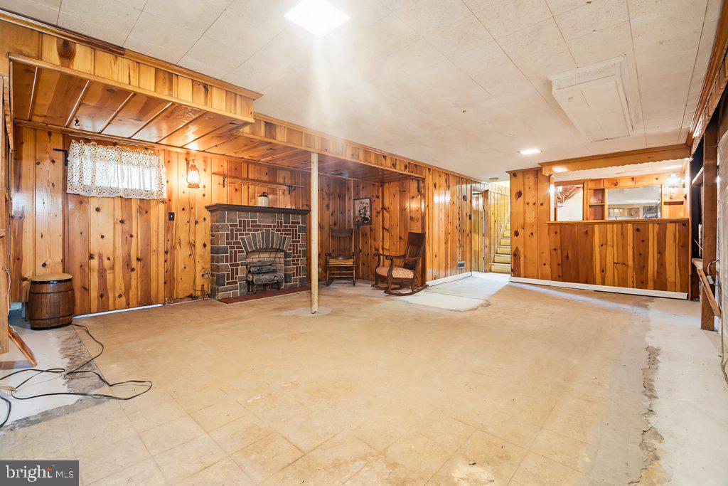 EDGEWOOD PARK - Residential