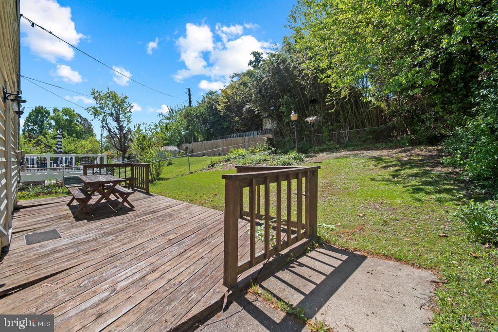 EDGEWOOD PARK - Residential