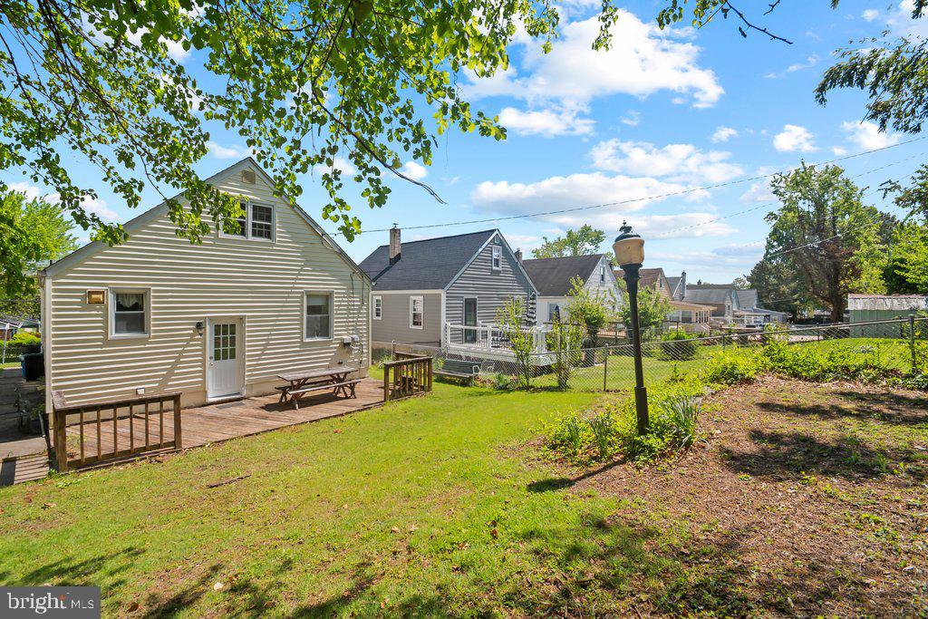 EDGEWOOD PARK - Residential