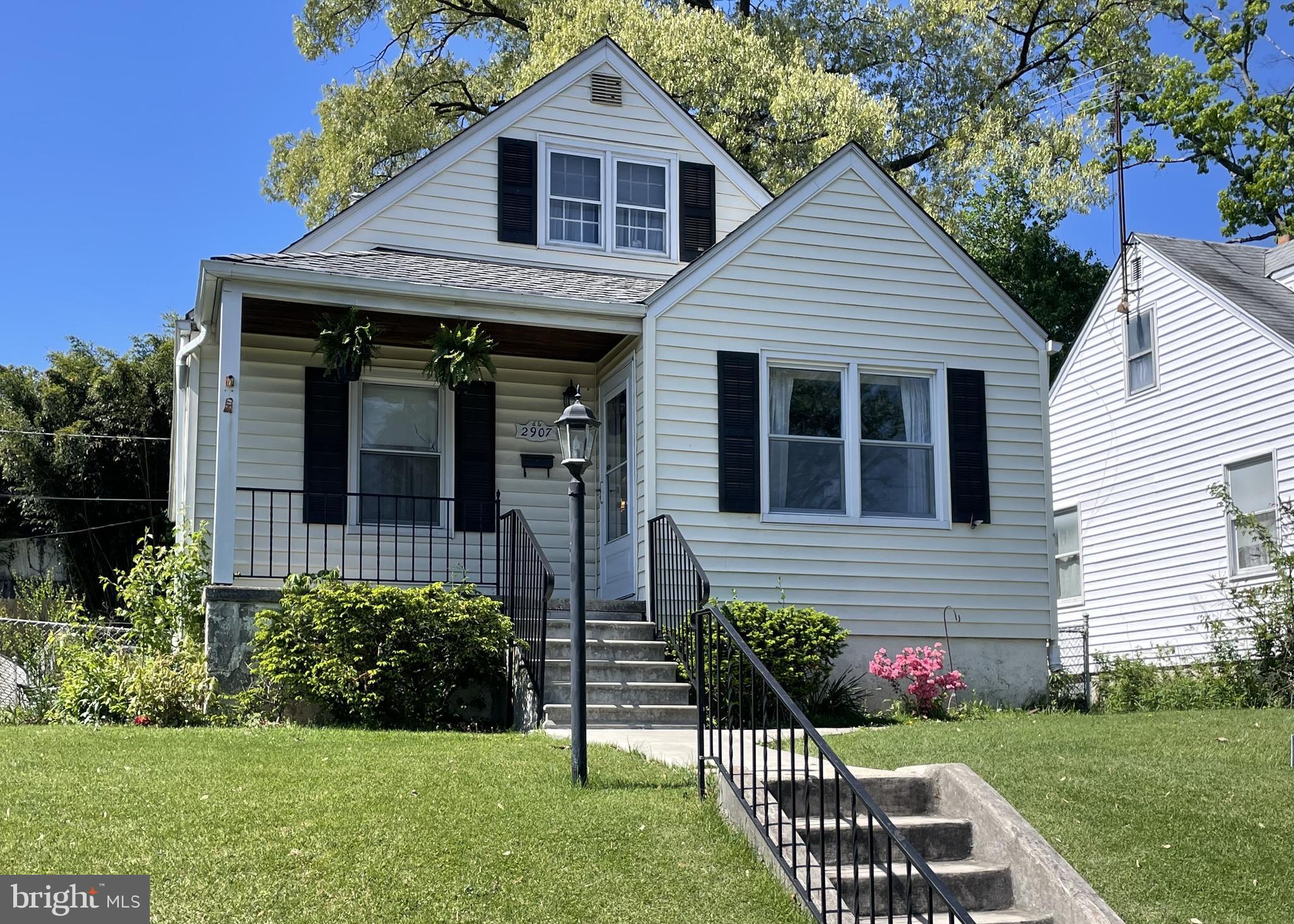 EDGEWOOD PARK - Residential