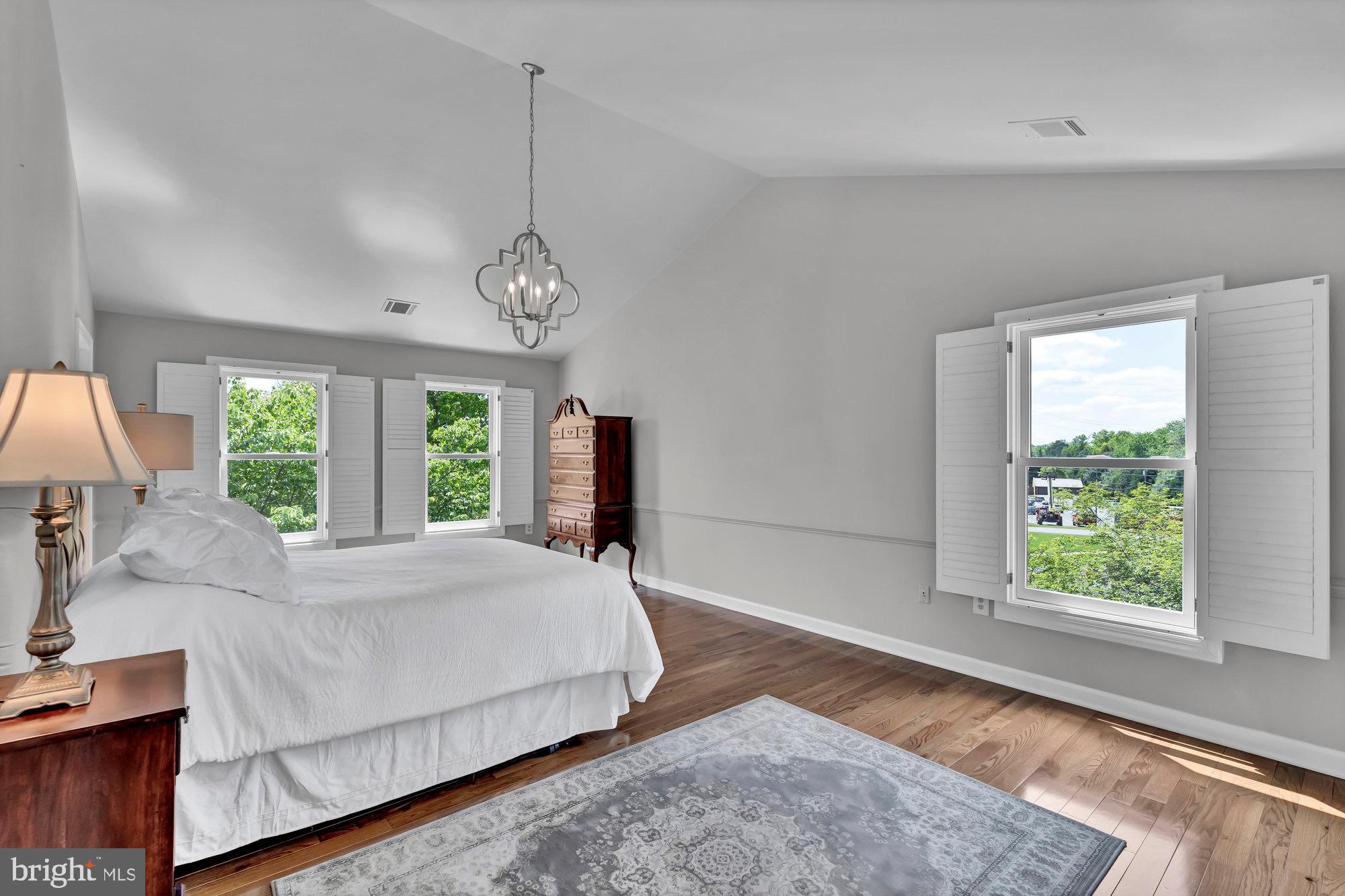 WOLFTRAP RIDGE - Residential