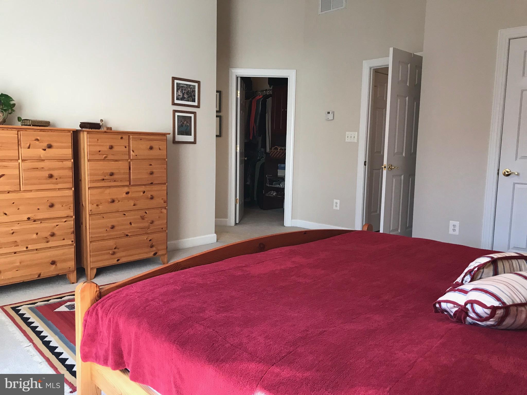 ELMWOOD - Residential