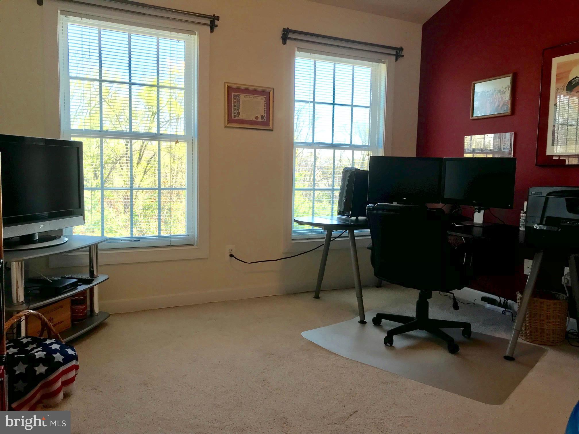 ELMWOOD - Residential