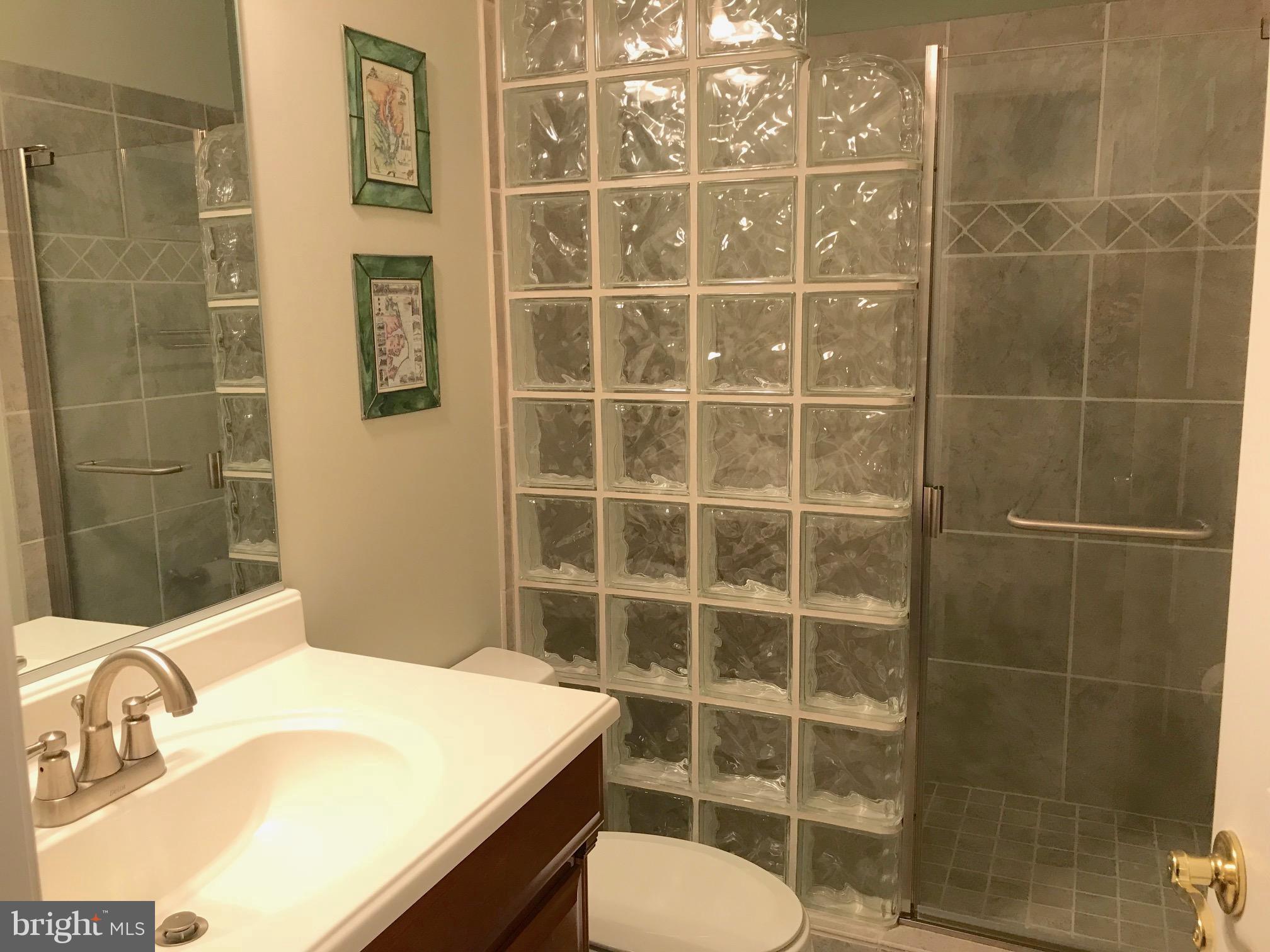 ELMWOOD - Residential