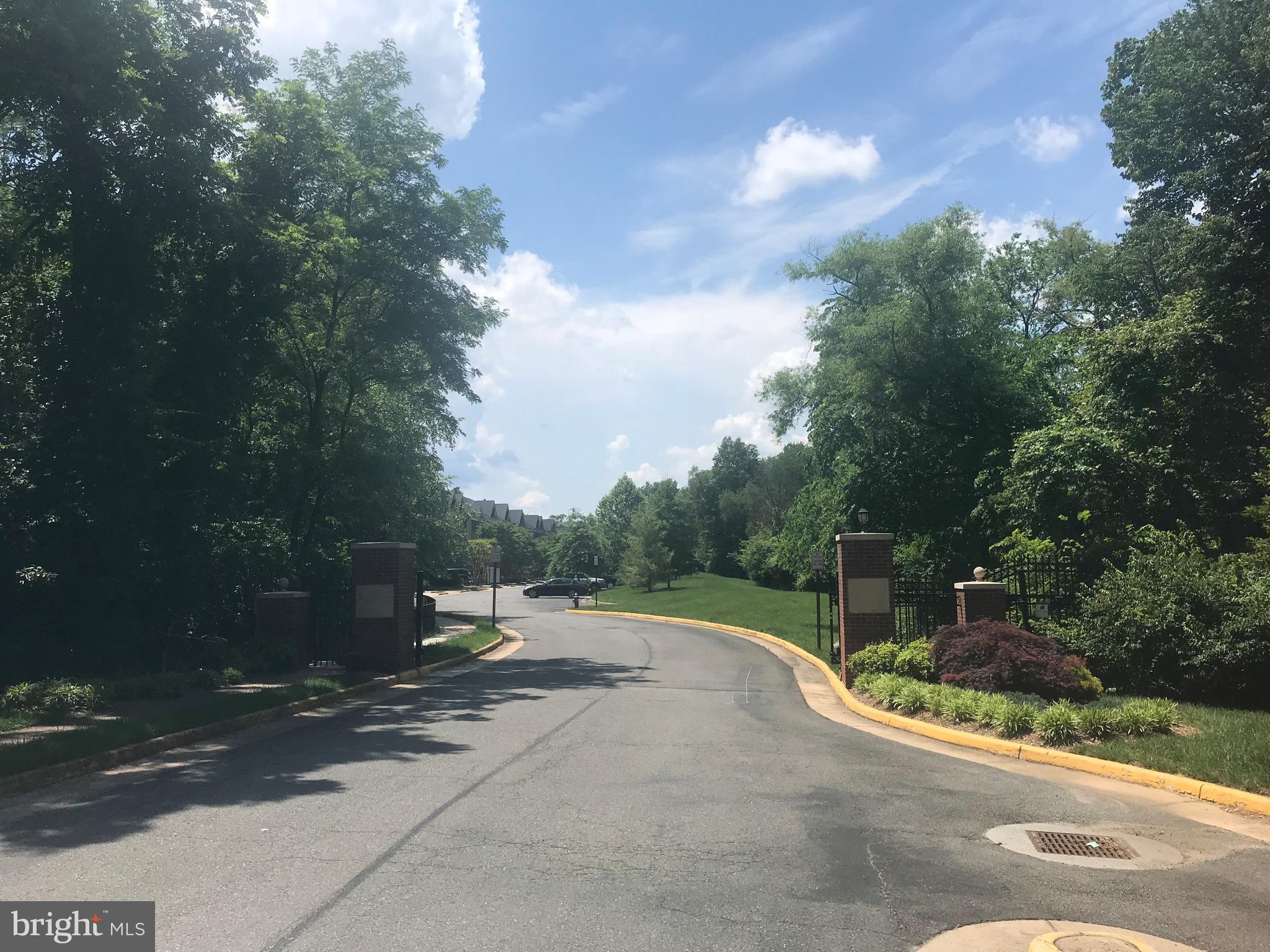 ELMWOOD - Residential
