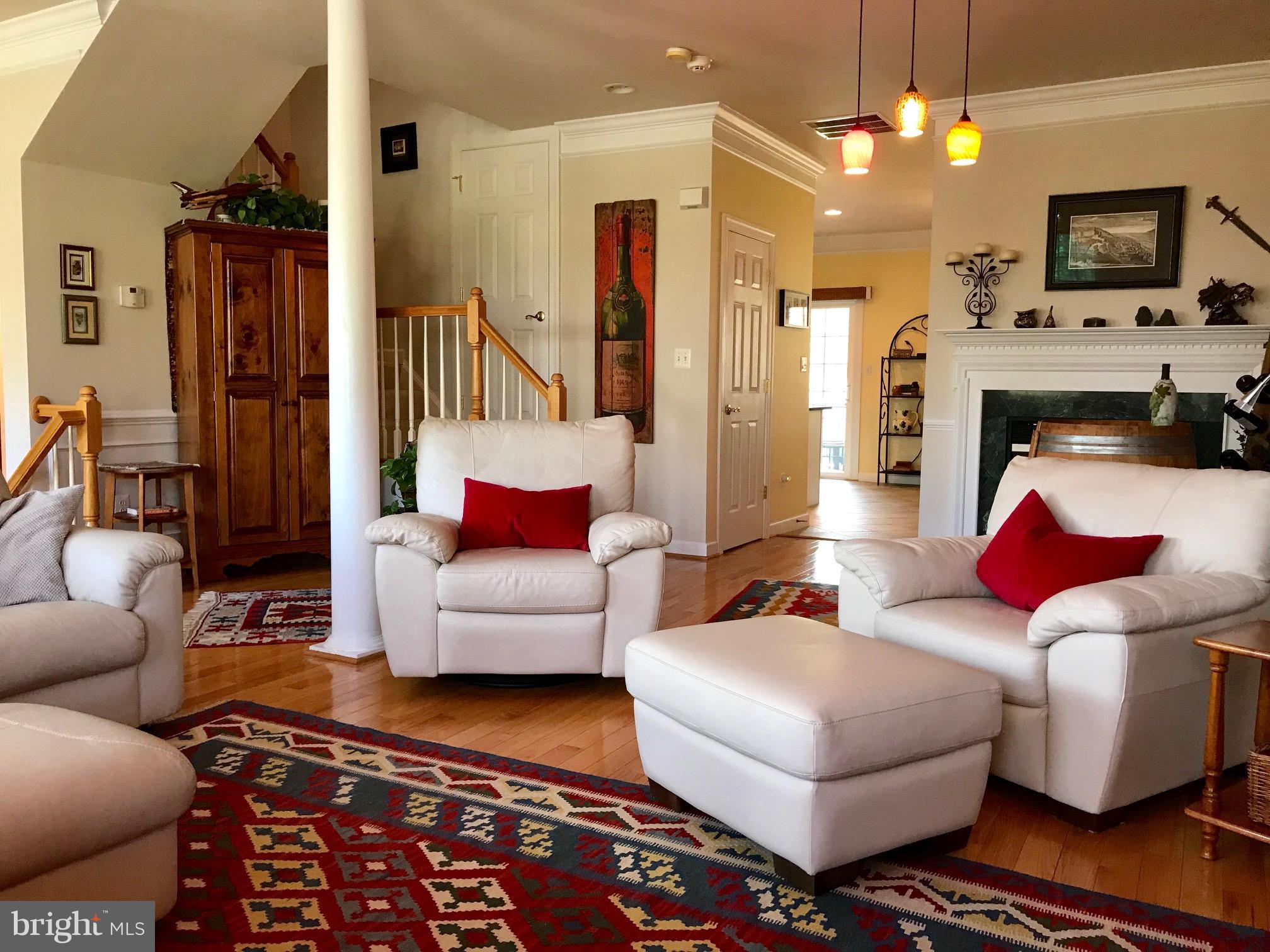 ELMWOOD - Residential