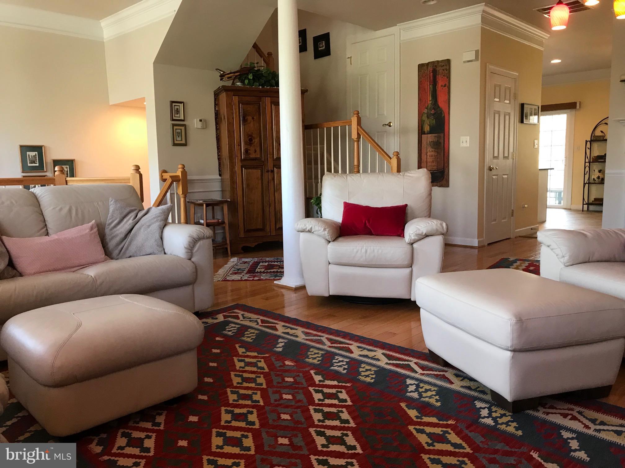 ELMWOOD - Residential