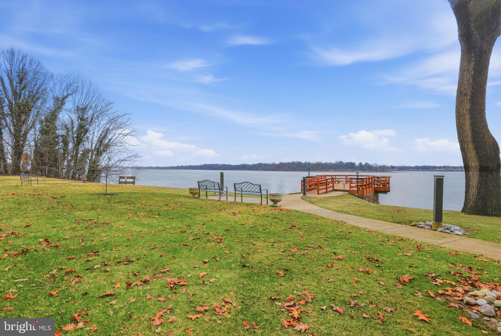 BAKERS BAY CONDOMINIUMS - Residential