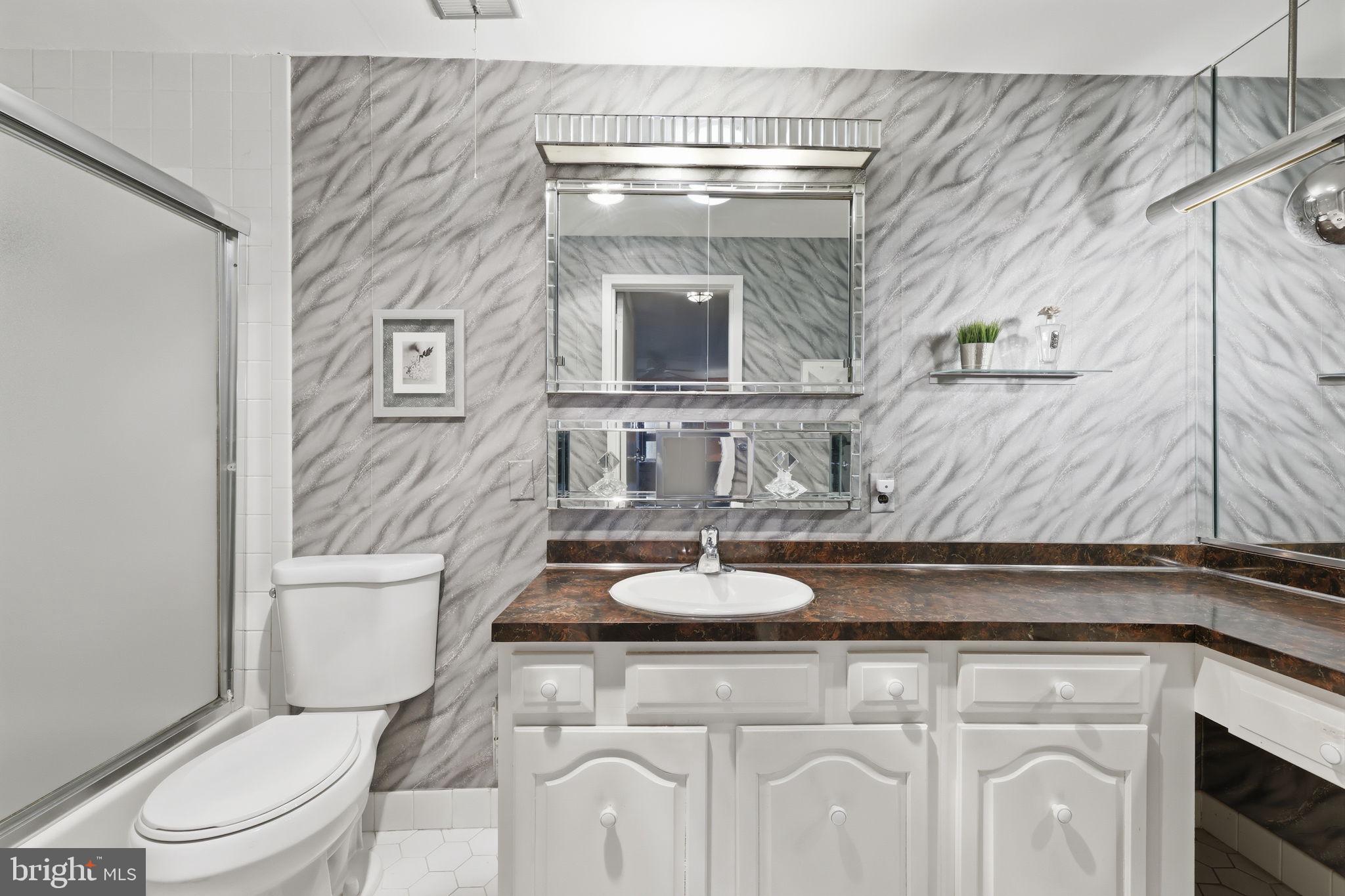 BAKERS BAY CONDOMINIUMS - Residential