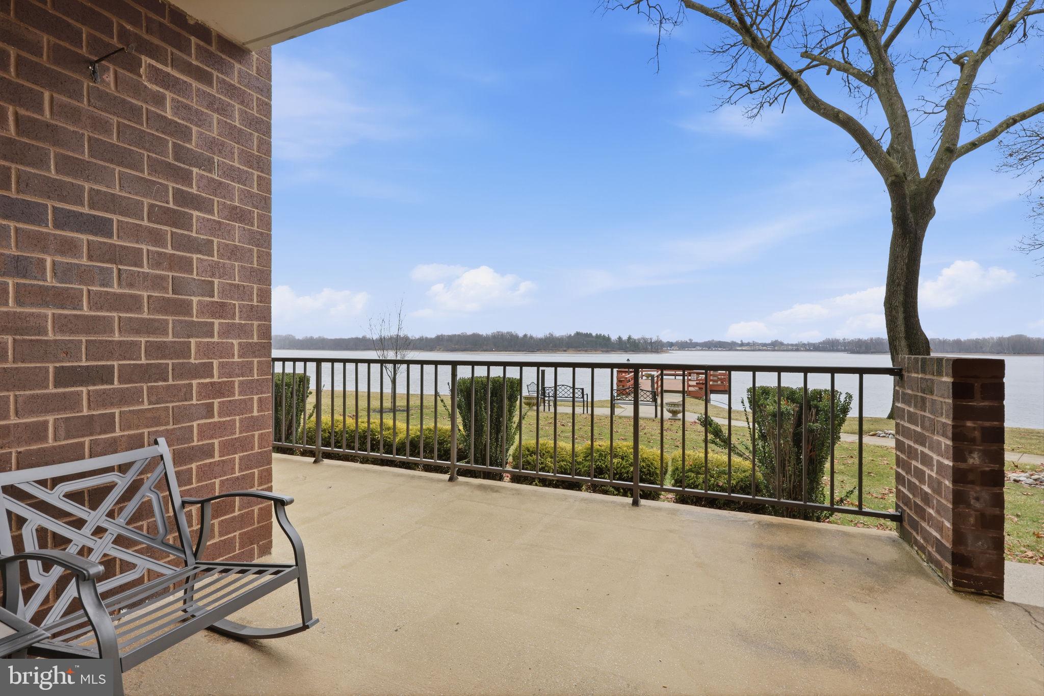 BAKERS BAY CONDOMINIUMS - Residential