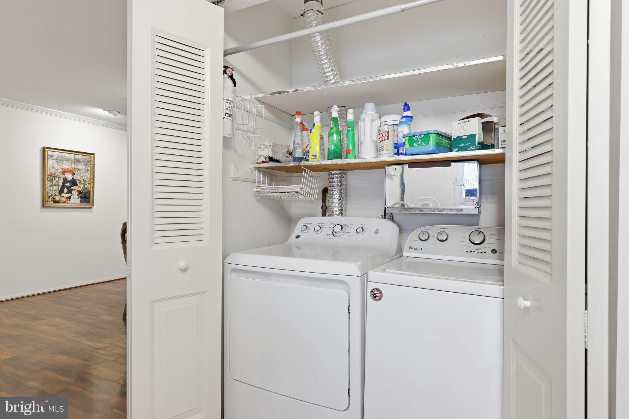 BAKERS BAY CONDOMINIUMS - Residential