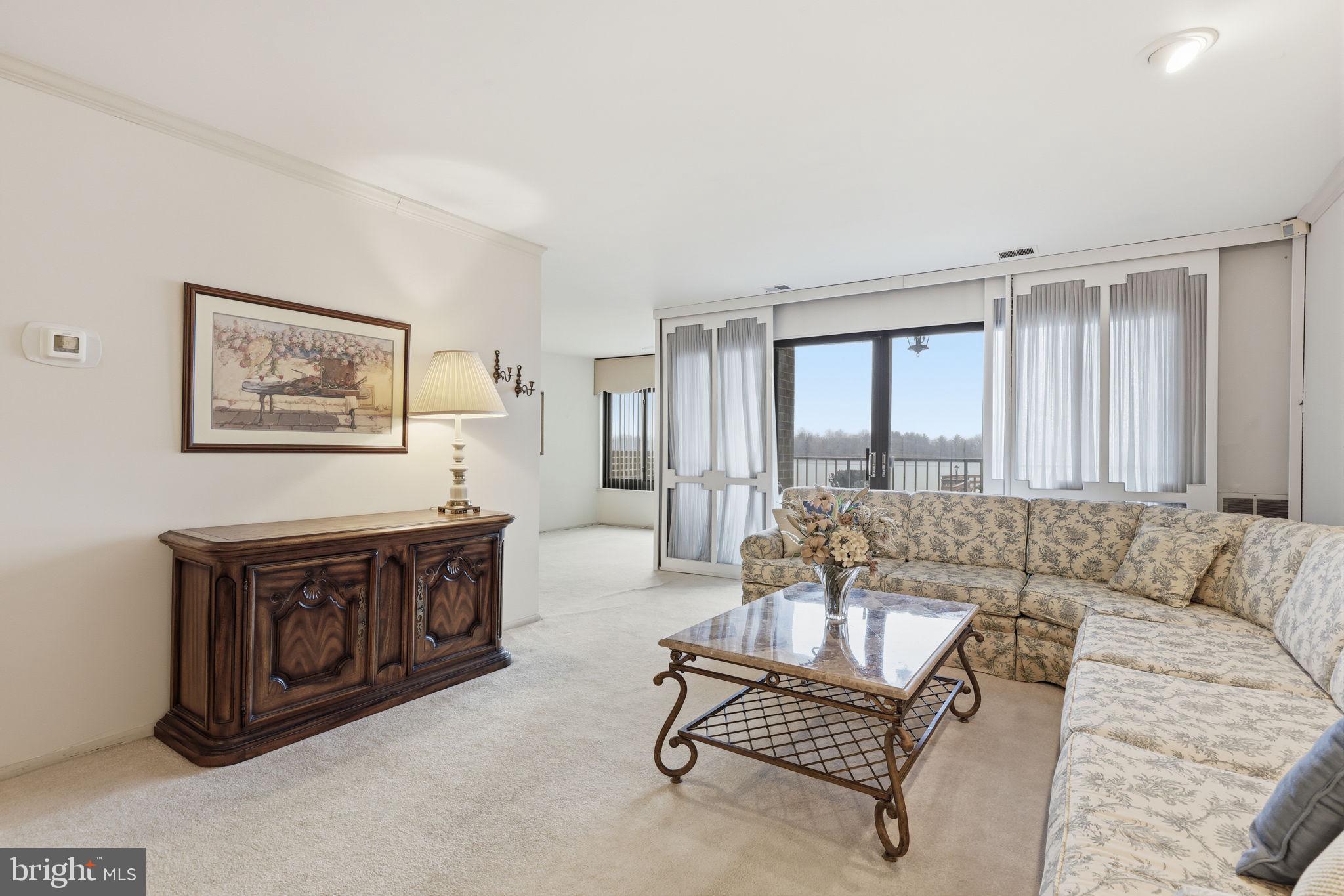 BAKERS BAY CONDOMINIUMS - Residential