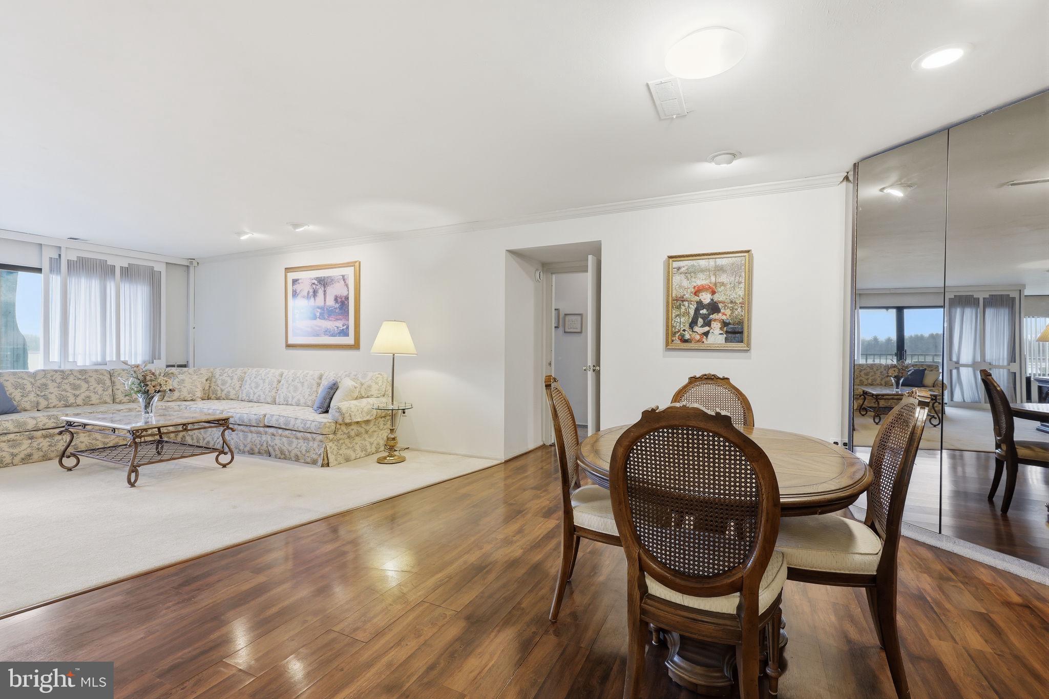 BAKERS BAY CONDOMINIUMS - Residential