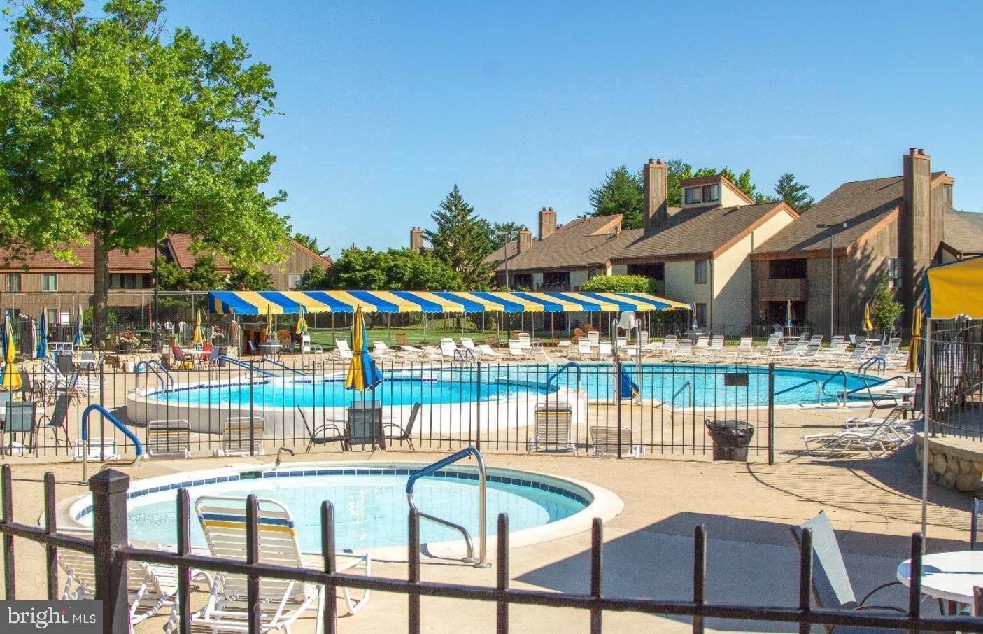 BAKERS BAY CONDOMINIUMS - Residential