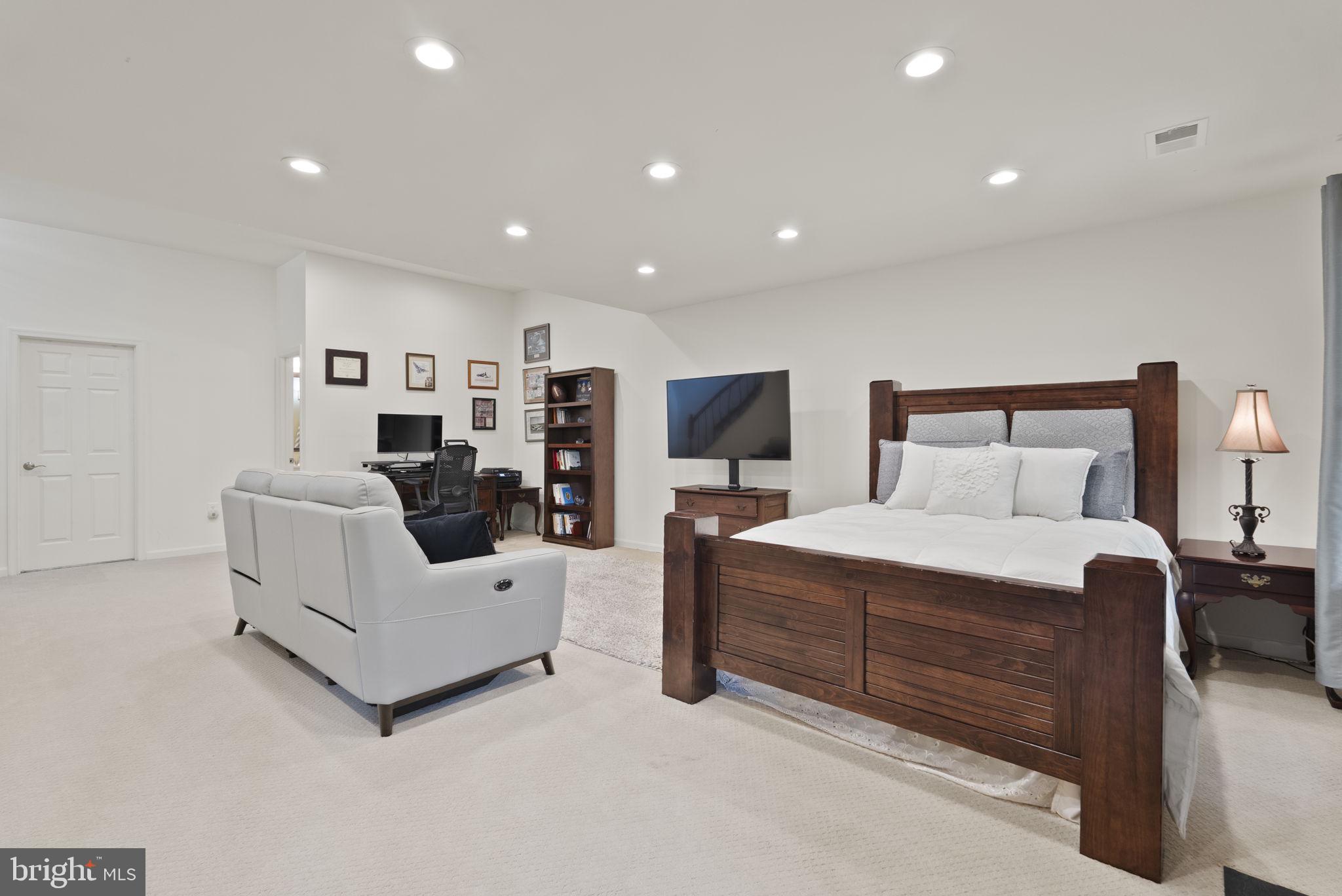 KINGSTOWNE - Residential