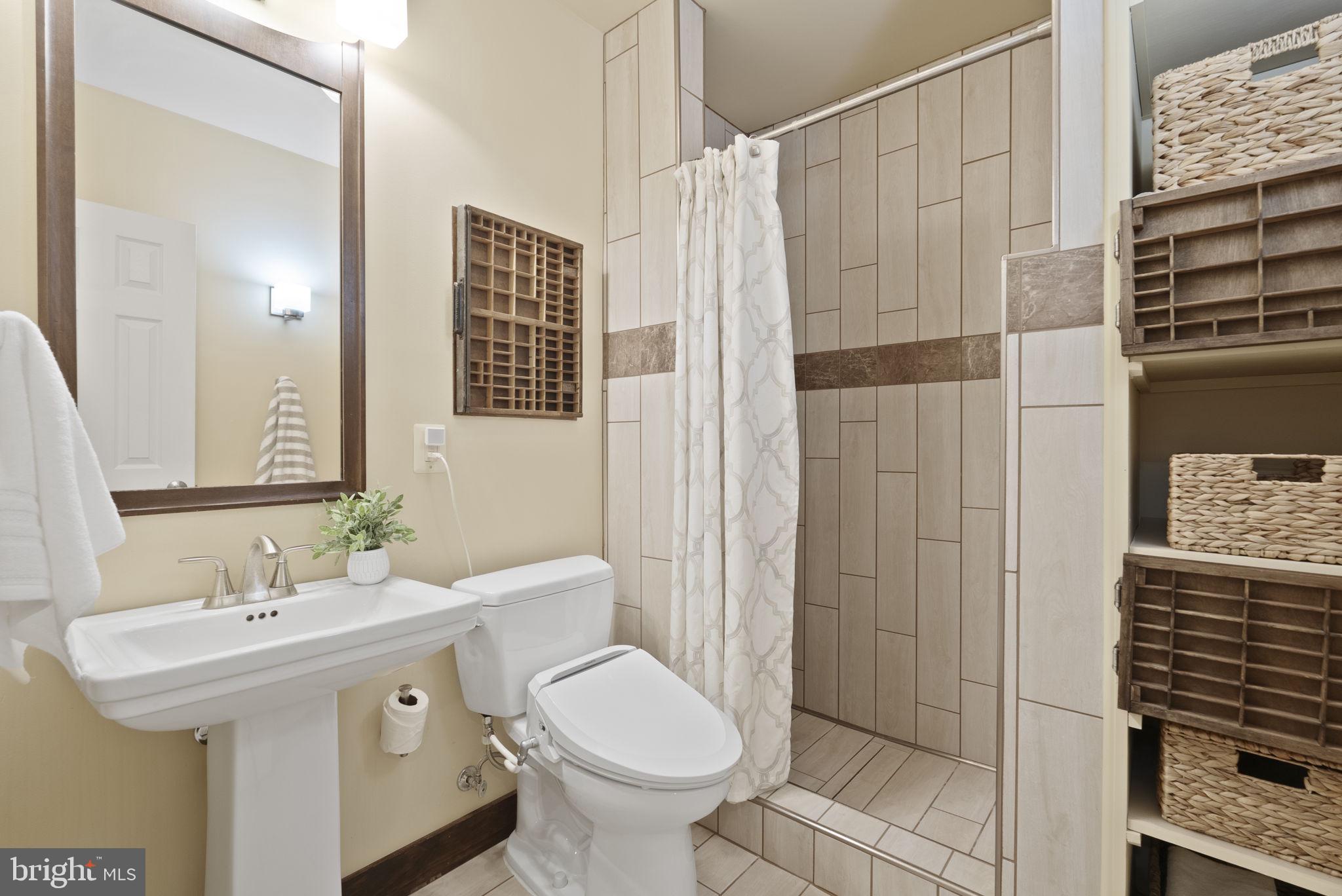 KINGSTOWNE - Residential