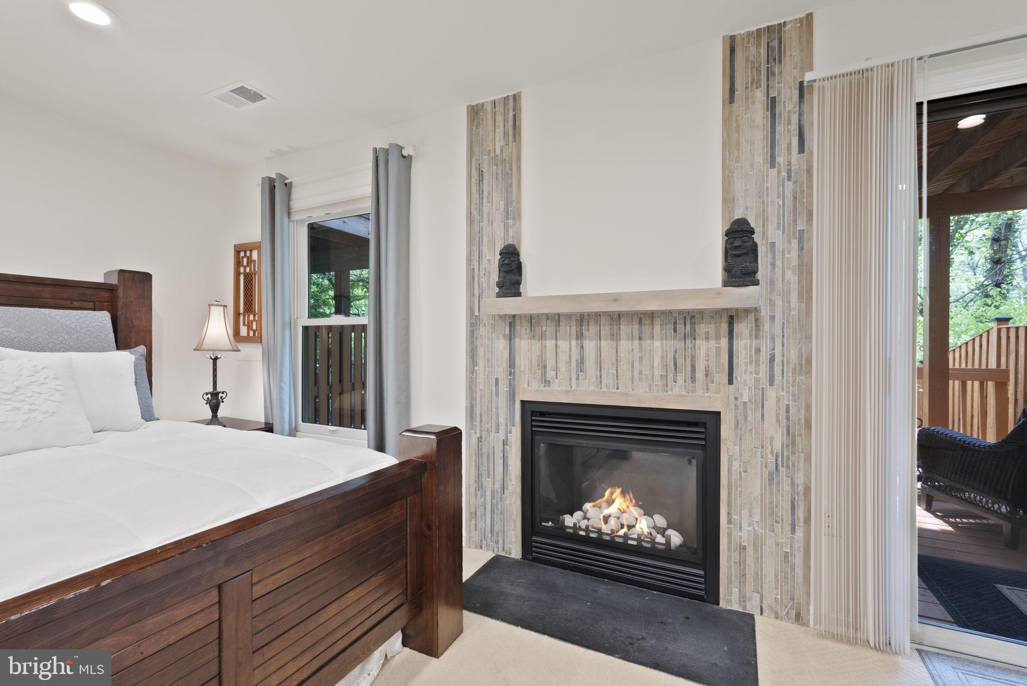 KINGSTOWNE - Residential