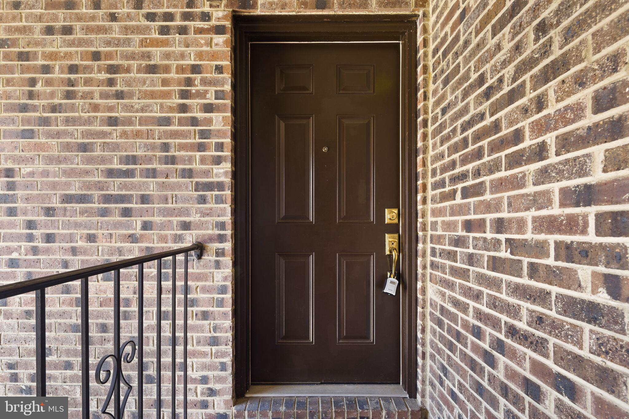 24 W BLUEBELL LANE B