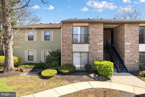 24 W BLUEBELL LANE B MOUNT LAUREL NJ 08054