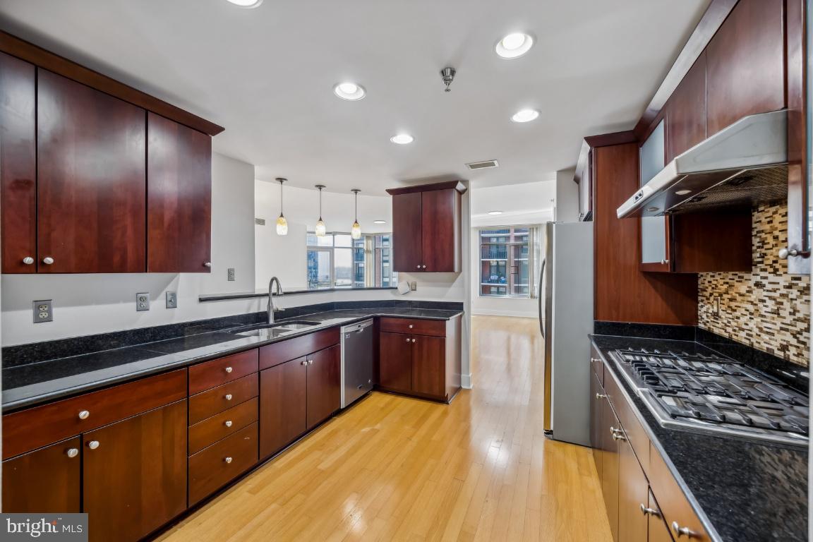 HARBOR EAST - Residential Lease