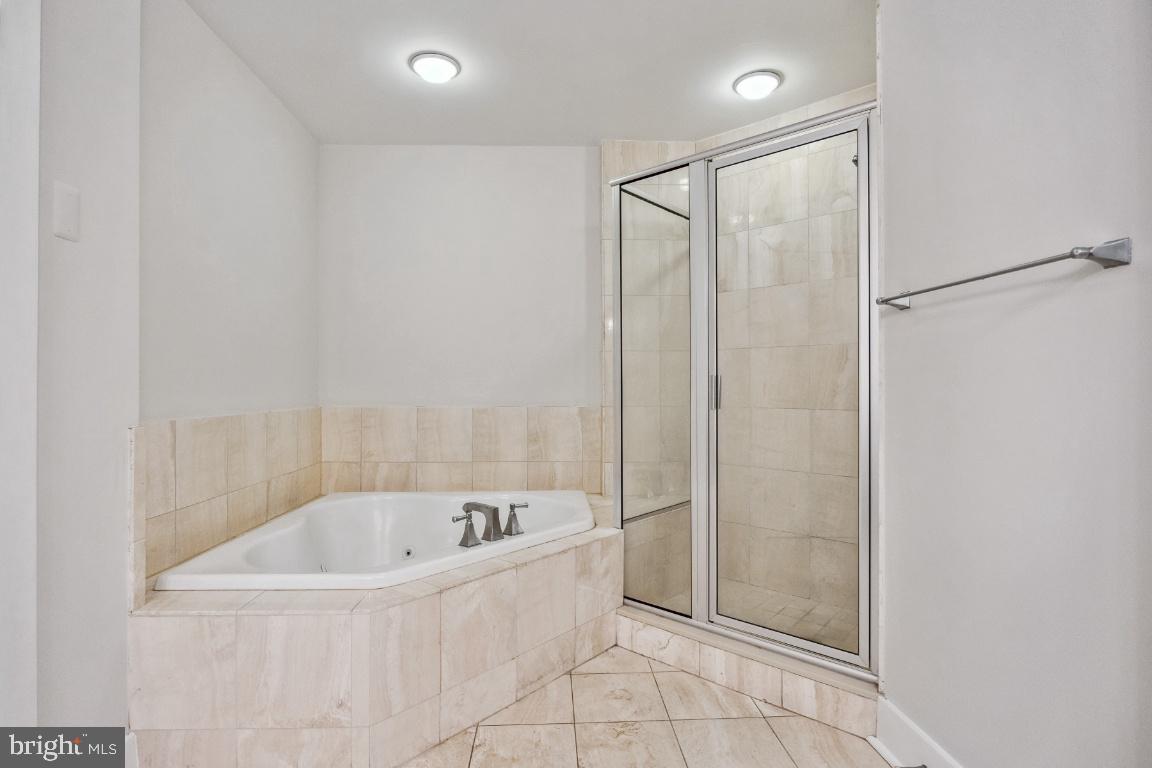 HARBOR EAST - Residential Lease