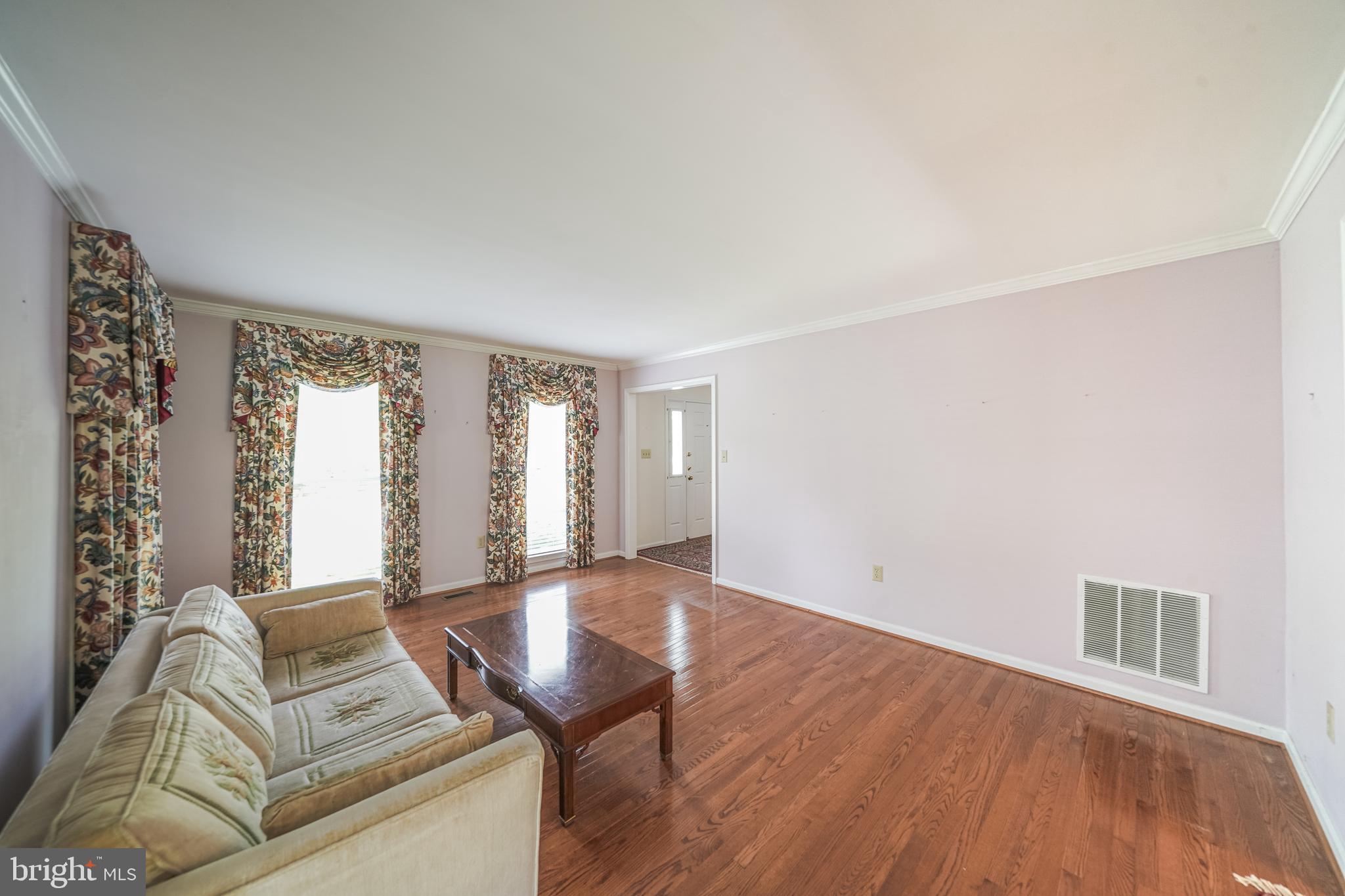 SHERWOOD FOREST MANOR - Residential