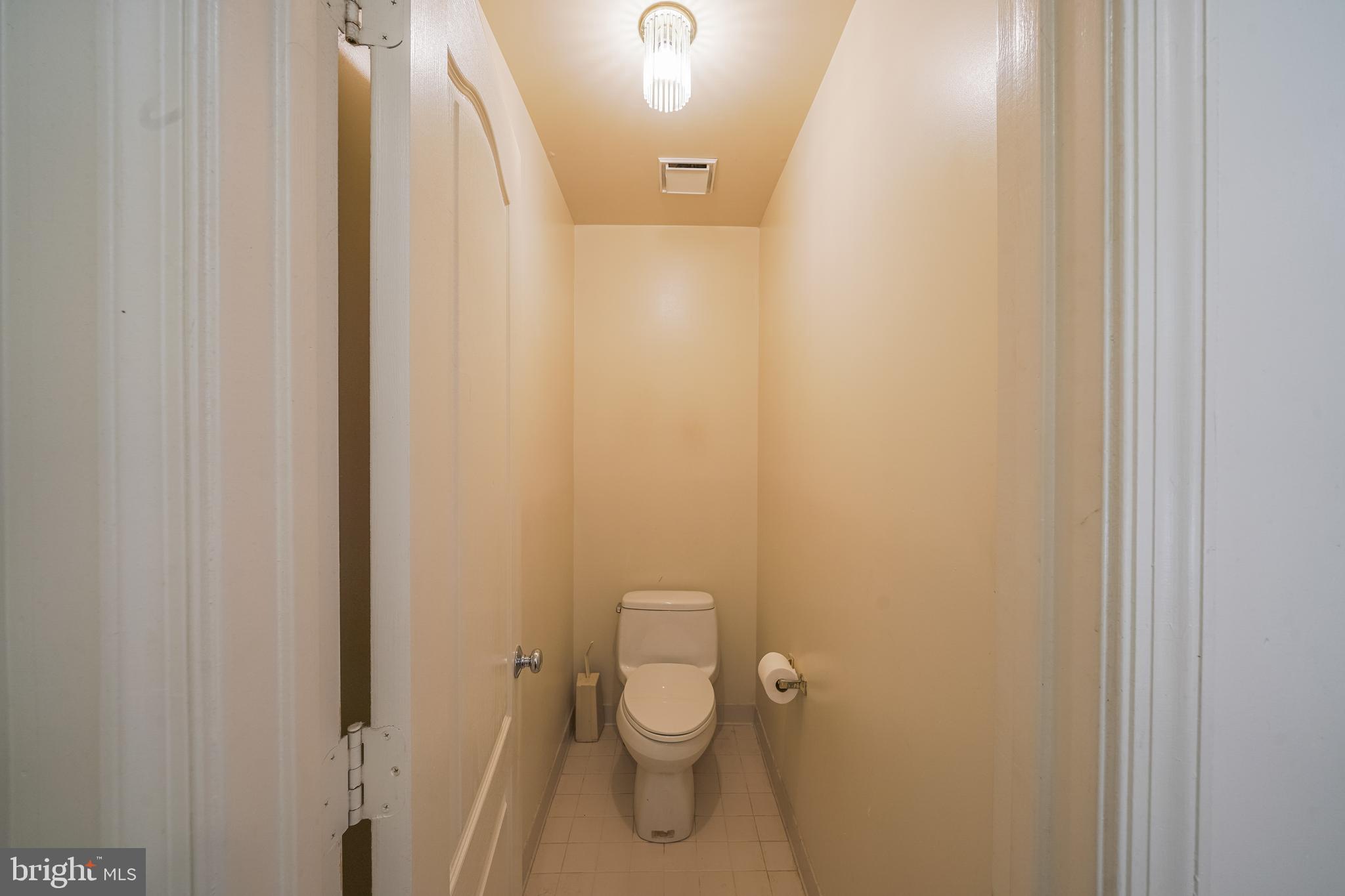 SHERWOOD FOREST MANOR - Residential