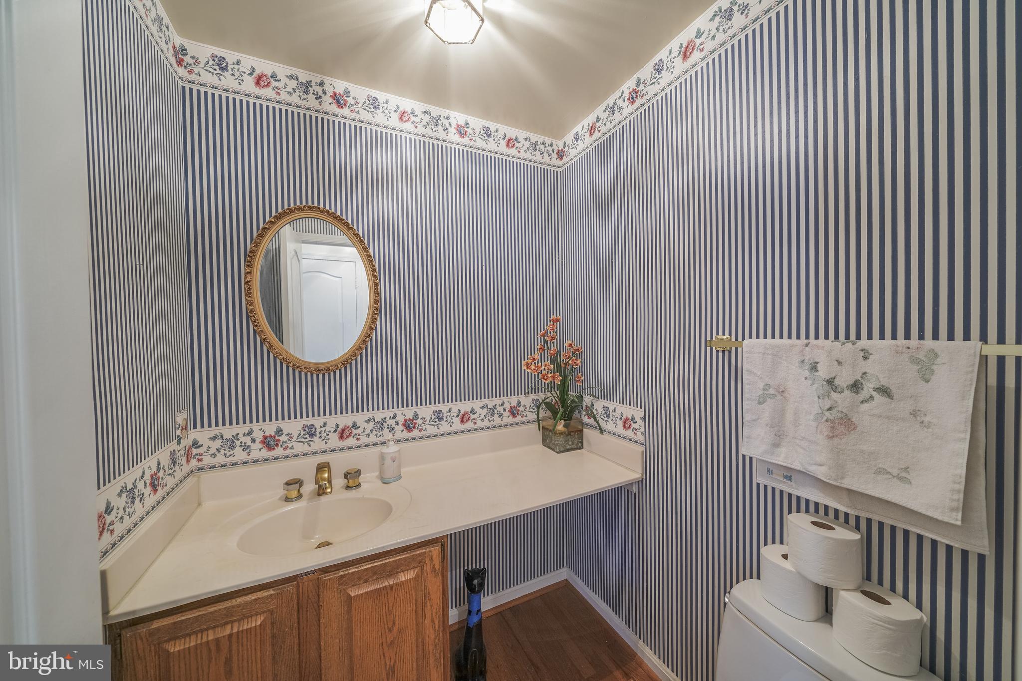 SHERWOOD FOREST MANOR - Residential