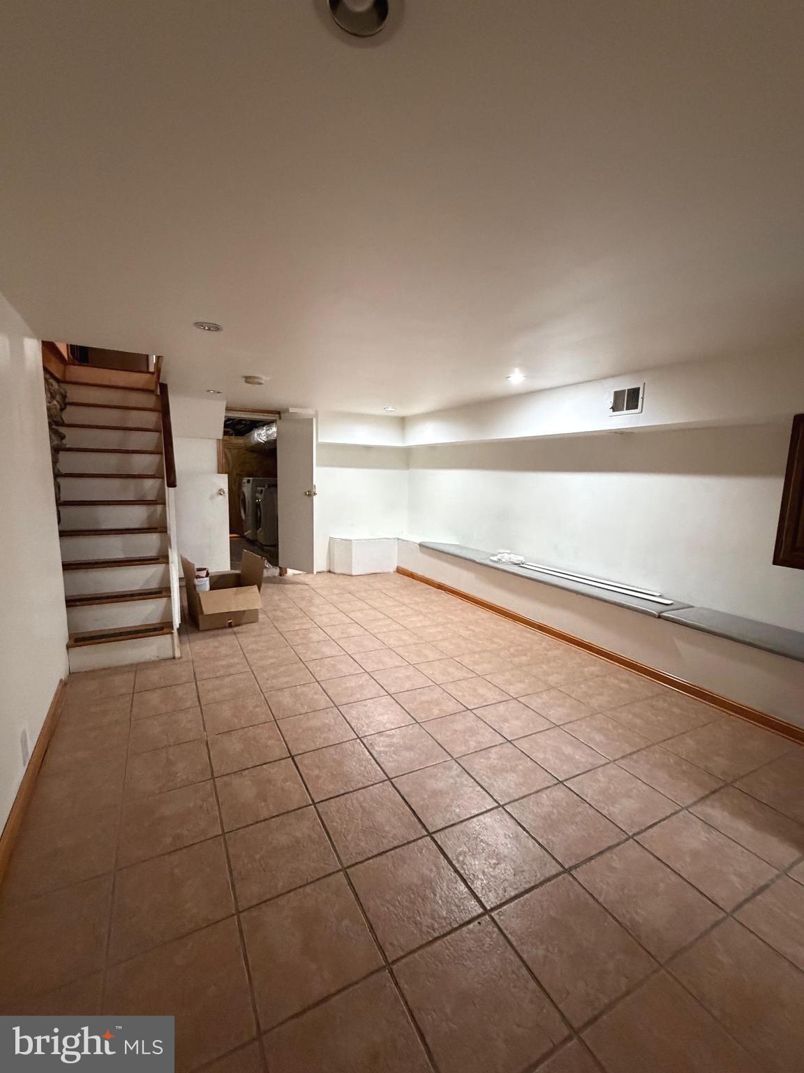 LOWER MOYAMENSING - Residential