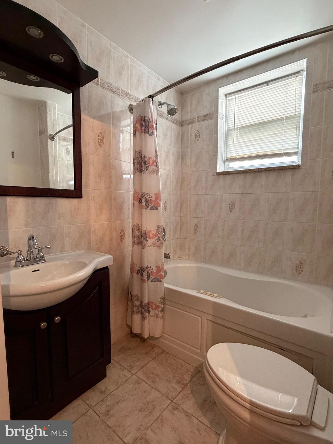 LOWER MOYAMENSING - Residential