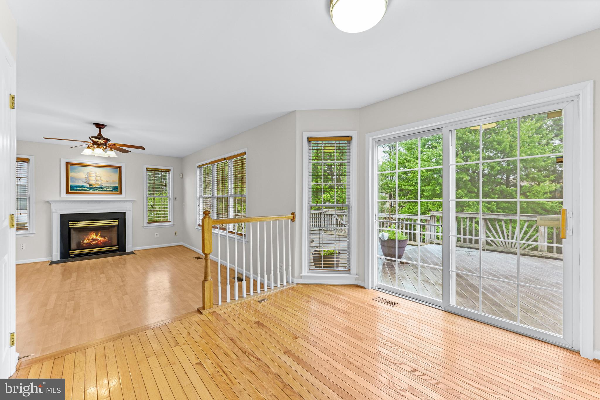 SEVEN COURTS - Residential