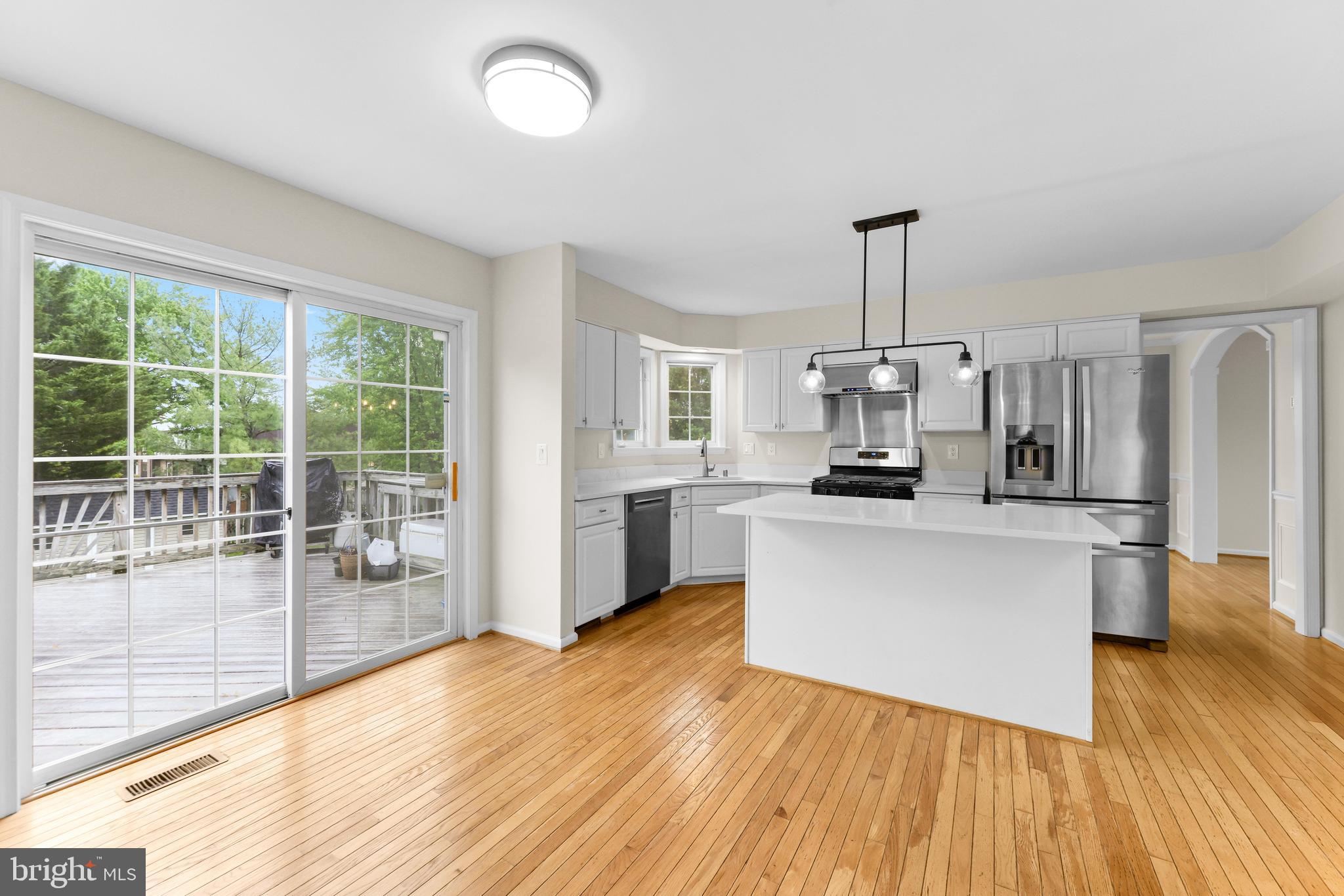 SEVEN COURTS - Residential