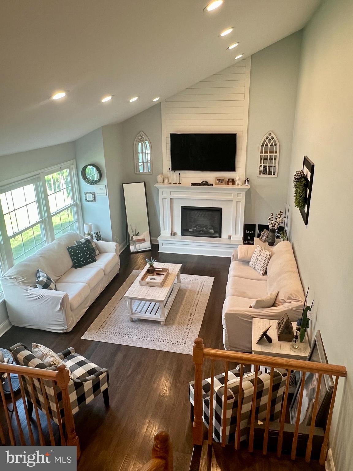 21 SUGAR BUSH ROAD