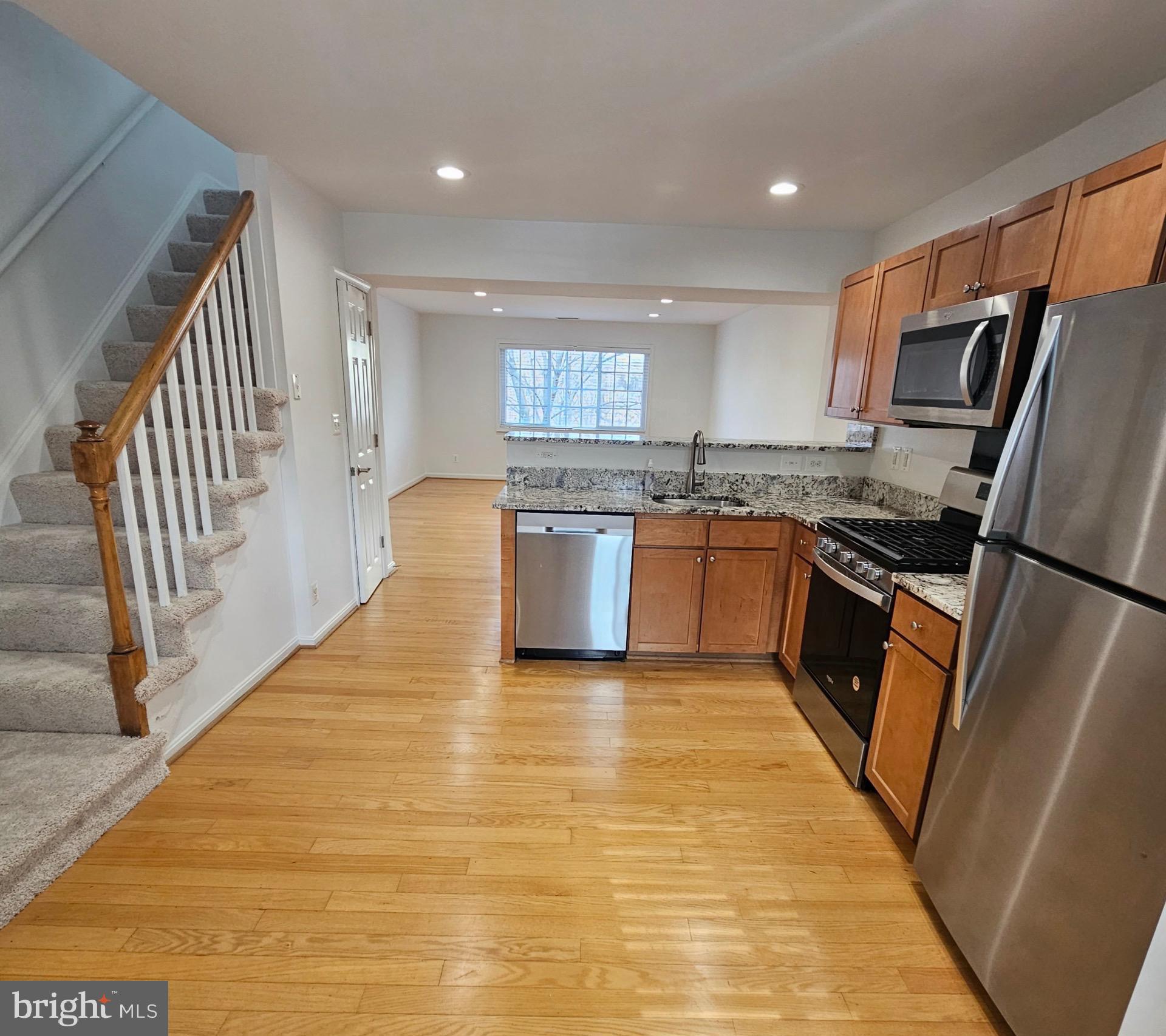 PARKSIDE AT ALEXANDRIA - Residential